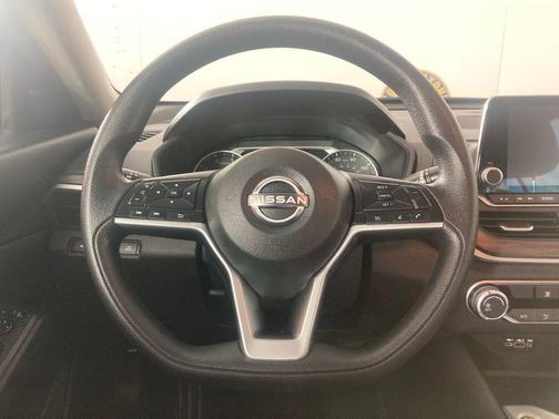 Gun Metallic 2024 Nissan Altima 2.5 SV