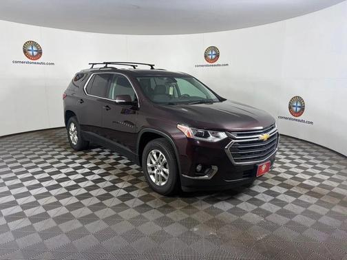 Red 2018 Chevrolet Traverse LT Cloth