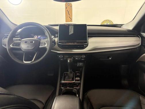 Bright White Clearcoat 2025 Jeep Compass Limited