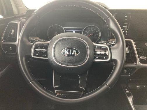 Glacial White Pearl 2021 Kia Sorento EX