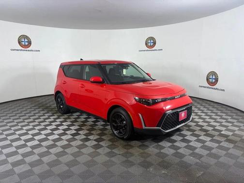 Inferno Red 2025 Kia Soul LX