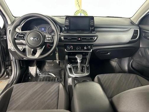 Steel Gray 2021 Kia Seltos LX