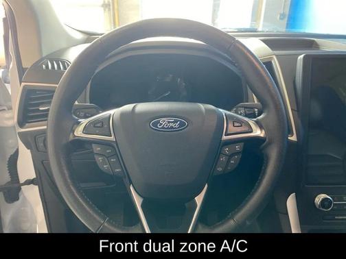 White 2024 Ford Edge SEL