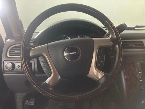 Carbon Black Metallic 2011 GMC Yukon XL Denali