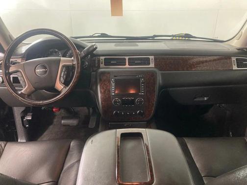 Carbon Black Metallic 2011 GMC Yukon XL Denali
