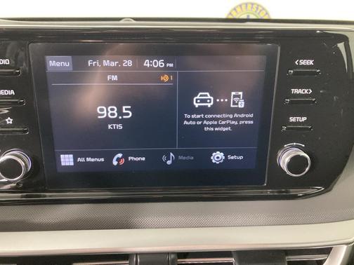 Everlasting Silver 2023 Kia K5 LXS