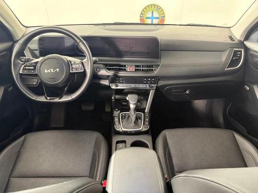 White 2024 Kia Seltos SX Turbo