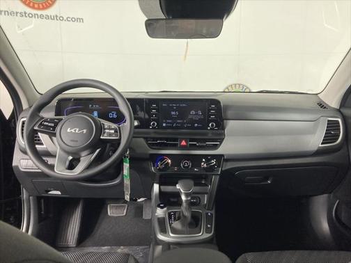 2025 Kia Seltos LX