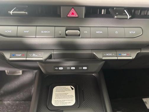 Snow White Pearl 2027 Kia Seltos EX