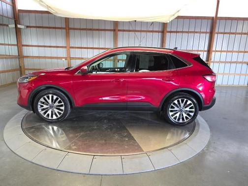 2021 Ford Escape Titanium