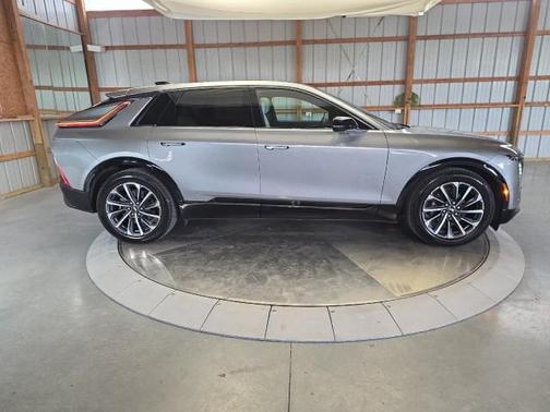 Argent Silver Metallic 2024 Cadillac LYRIQ Sport