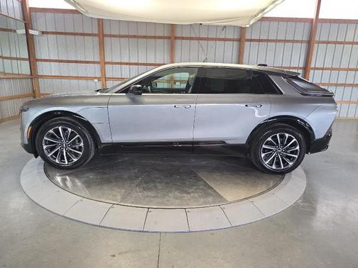 Argent Silver Metallic 2024 Cadillac LYRIQ Sport