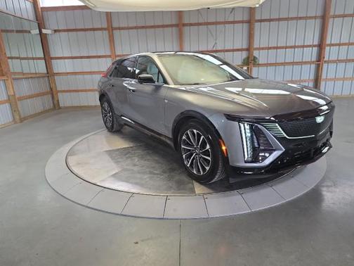 Argent Silver Metallic 2024 Cadillac LYRIQ Sport