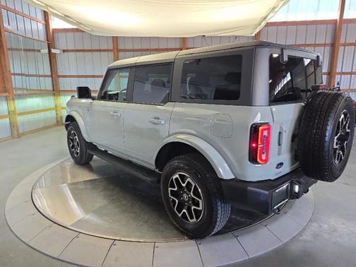 Cactus Gray 2022 Ford Bronco Outer Banks