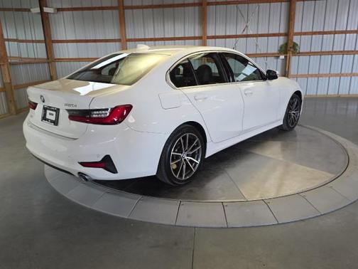 Alpine White 2019 BMW 330 xDrive