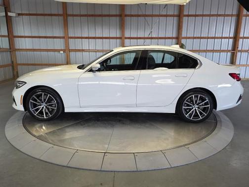 Alpine White 2019 BMW 330 xDrive