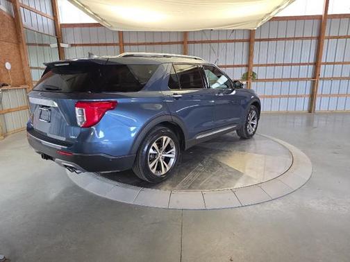 Blue Metallic 2020 Ford Explorer Platinum