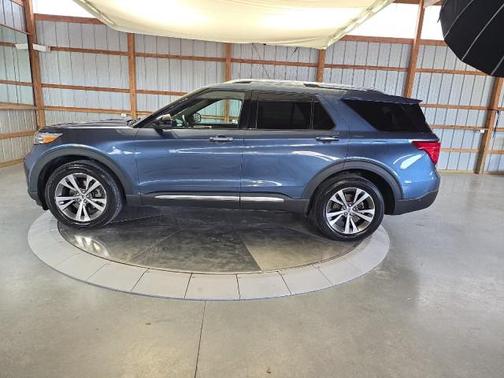 Blue Metallic 2020 Ford Explorer Platinum