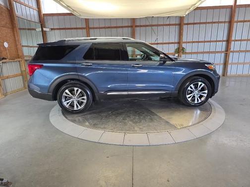 Blue Metallic 2020 Ford Explorer Platinum