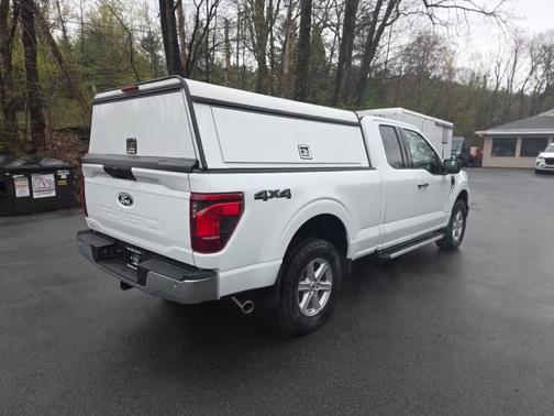 Oxford White 2025 Ford F-150 XLT