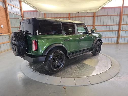 Eruption Green Metallic 2025 Ford Bronco Outer Banks