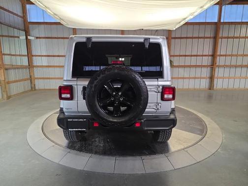 2023 Jeep Wrangler 4-Door Sahara Altitude