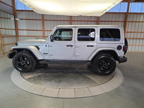 2023 Jeep Wrangler 4-Door Sahara Altitude