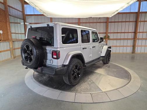 2023 Jeep Wrangler 4-Door Sahara Altitude