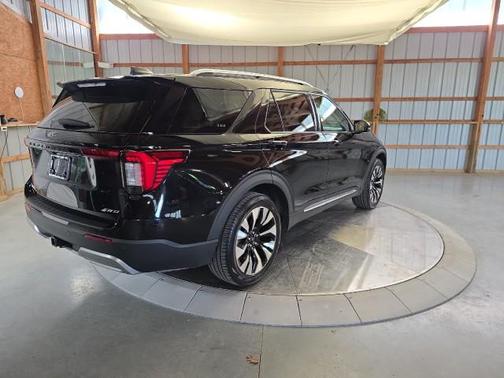 Agate Black Metallic 2026 Ford Explorer Platinum