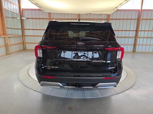 Agate Black Metallic 2026 Ford Explorer Platinum