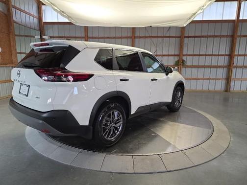 2022 Nissan Rogue S