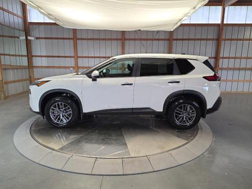 2022 Nissan Rogue S