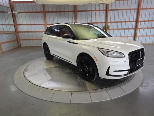 2025 Lincoln Corsair Reserve