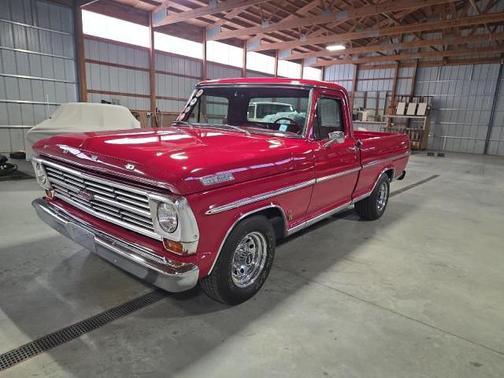 1967 Ford F100 Base