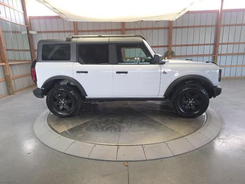 Oxford White 2024 Ford Bronco Black Diamond
