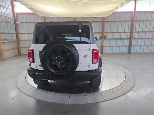 Oxford White 2024 Ford Bronco Black Diamond