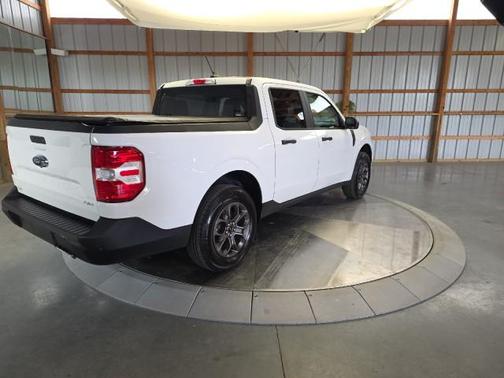 Oxford White 2024 Ford Maverick XLT
