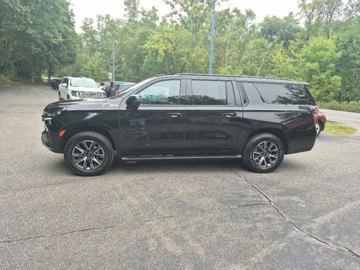 2024 Chevrolet Suburban 4WD Z71