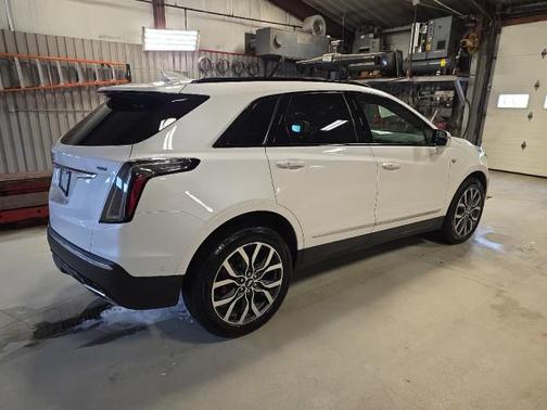 2024 Cadillac XT5 Sport