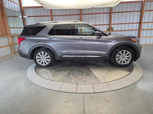 Carbonized Gray Metallic 2022 Ford Explorer Limited