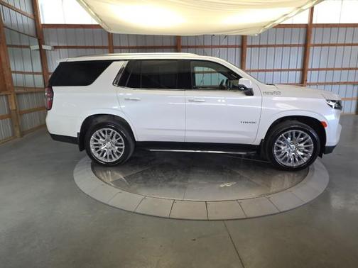 Iridescent Pearl Tricoat 2023 Chevrolet Tahoe High Country