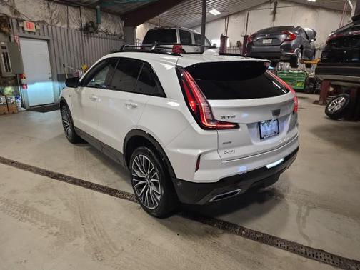 Crystal White Tricoat 2024 Cadillac XT4 Sport