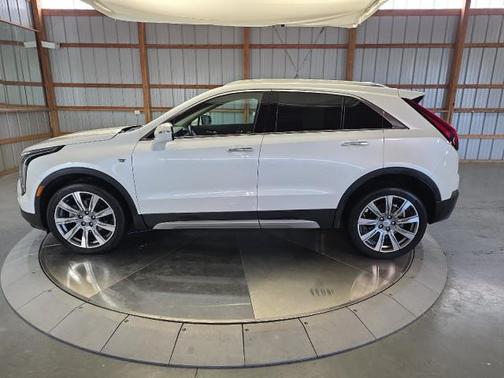 Crystal White Tricoat 2023 Cadillac XT4 Premium Luxury