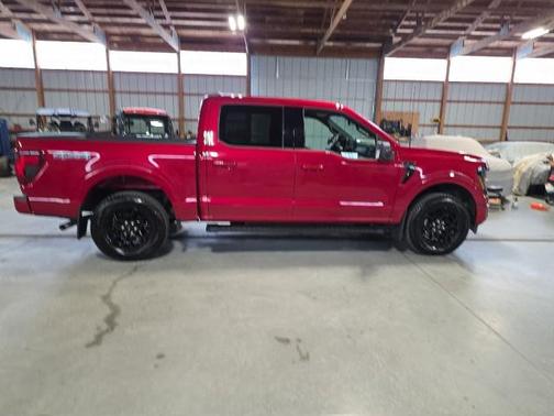 Rapid Red Metallic Tinted Clearcoat 2025 Ford F-150 XLT
