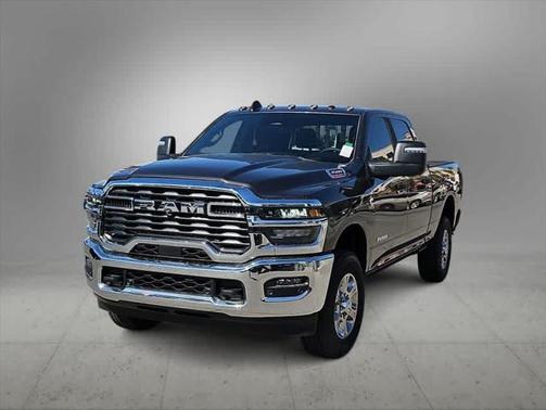 2025 RAM 3500 Big Horn 4x4 Crew Cab 64 Box