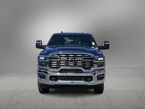 2025 RAM 3500 Big Horn 4x4 Crew Cab 64 Box