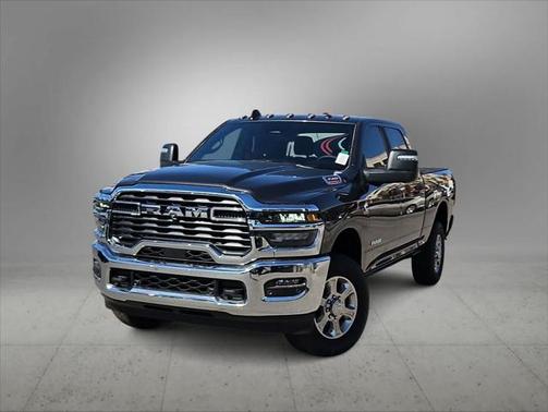 2025 RAM 3500 Big Horn 4x4 Crew Cab 64 Box