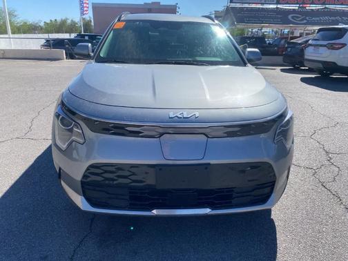 Steel Gray 2024 Kia Niro EV Wind