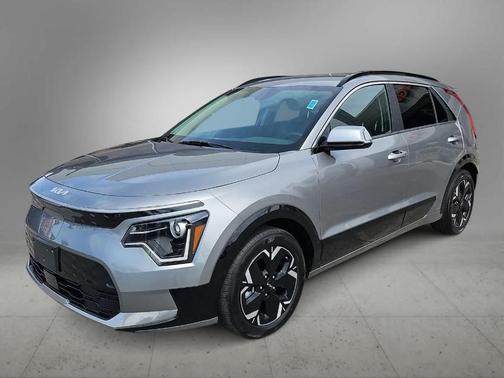 Steel Gray 2024 Kia Niro EV Wind