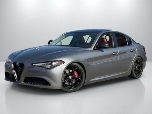 Stromboli Gray Metallic 2020 Alfa Romeo Giulia Ti